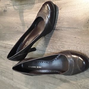 Gianni Bini brown heels size 8